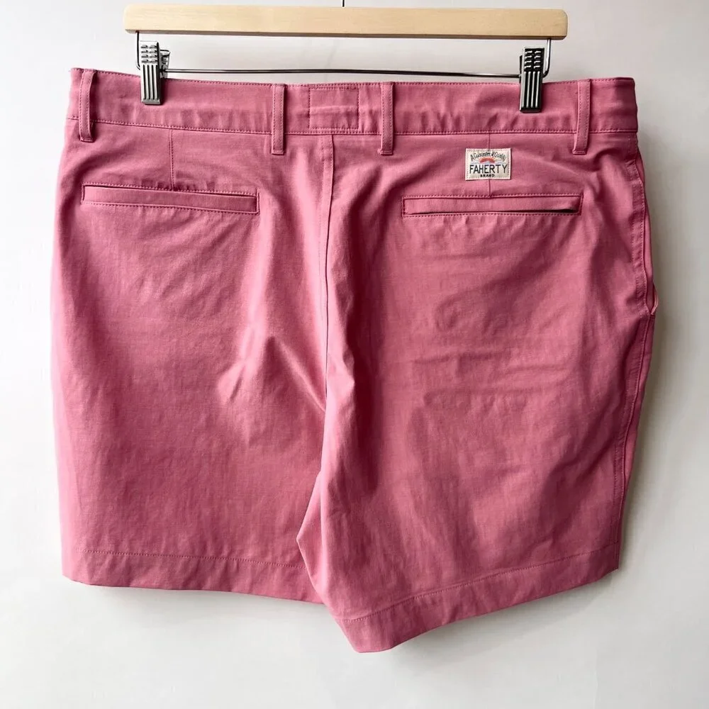 Faherty Men All day shorts , pink, Size 35 B168
